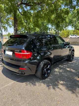 BMW X5 4.8i 355cv e70