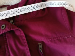 Parka donna bordeaux con cappuccio