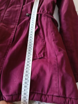 Parka donna bordeaux con cappuccio