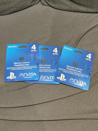 3 Schede Memoria PS Vita 4GB Sony