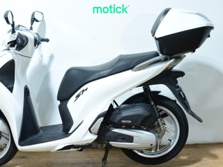 HONDA SH 125 (TOP CASE)