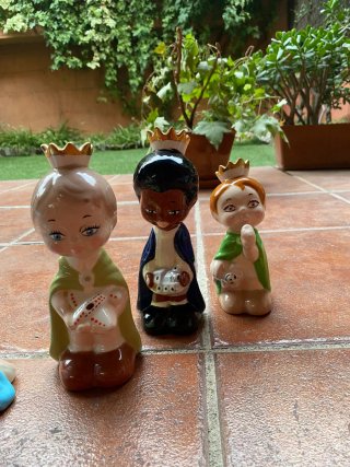 Belén de porcelana artesanal