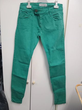 Pantalón vaquero Pull&Bear verde talla L