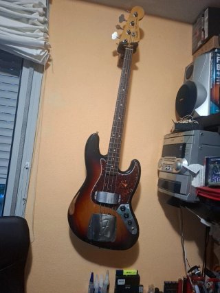 Fender Jazz Bass Road Worm