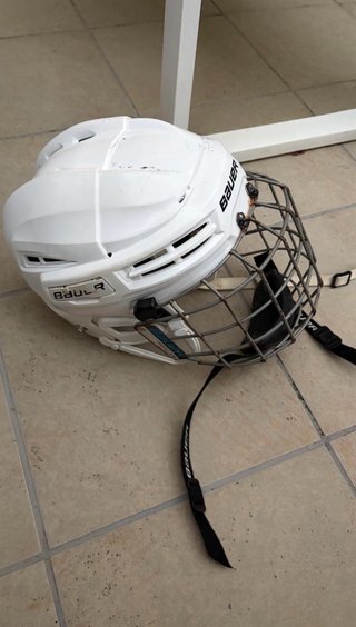 Casco Hockey Bauer. Talla L/G.