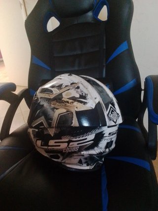 Casco L52 CHAOS