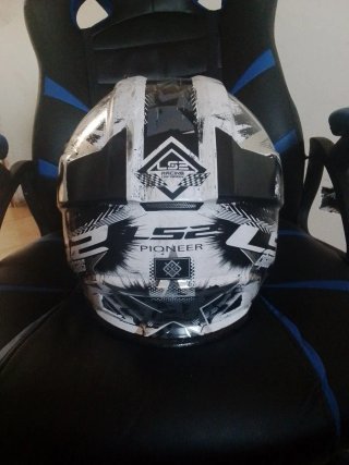 Casco L52 CHAOS