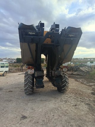 Vendimiadora Pellenc 4240