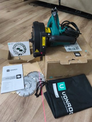 Cortadora de muros VONROC 1700W