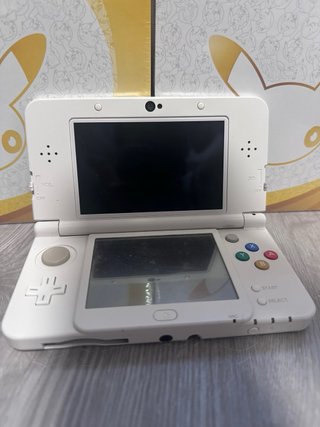 Nintendo New 3DS Edición Animal Crossing