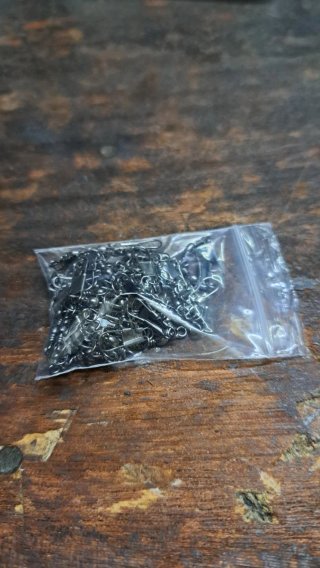 Mosquetones y giratorios para pesca