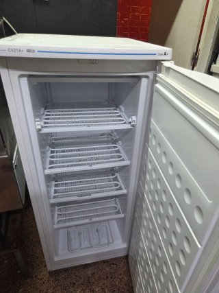 Congelador Vertical Rommer 140L