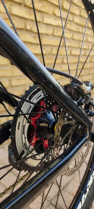 Bicicleta MTB Giant, Aluminio