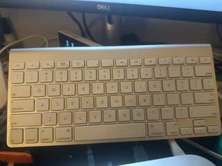 Mac Mini 2012 i5 16GB RAM 1.2TB + Teclado