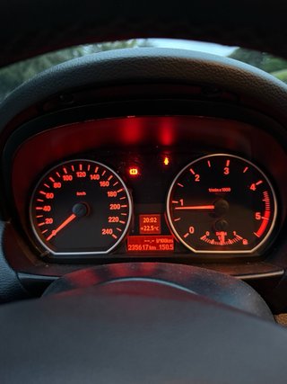 BMW 116d 2.0 diésel – 5 puertas – Blanco – 2011