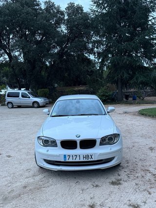 BMW 116d 2.0 diésel – 5 puertas – Blanco – 2011