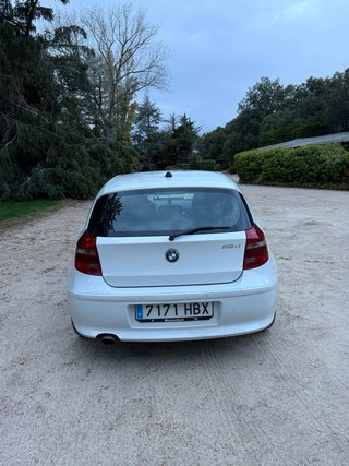 BMW 116d 2.0 diésel – 5 puertas – Blanco – 2011