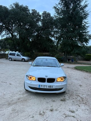 BMW 116d 2.0 diésel – 5 puertas – Blanco – 2011