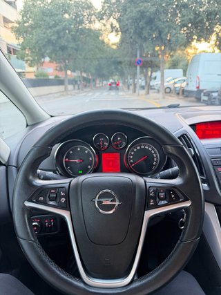 Opel Zafira 2013