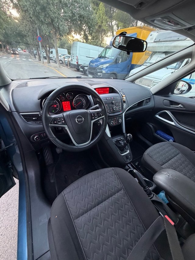 Opel Zafira 2013