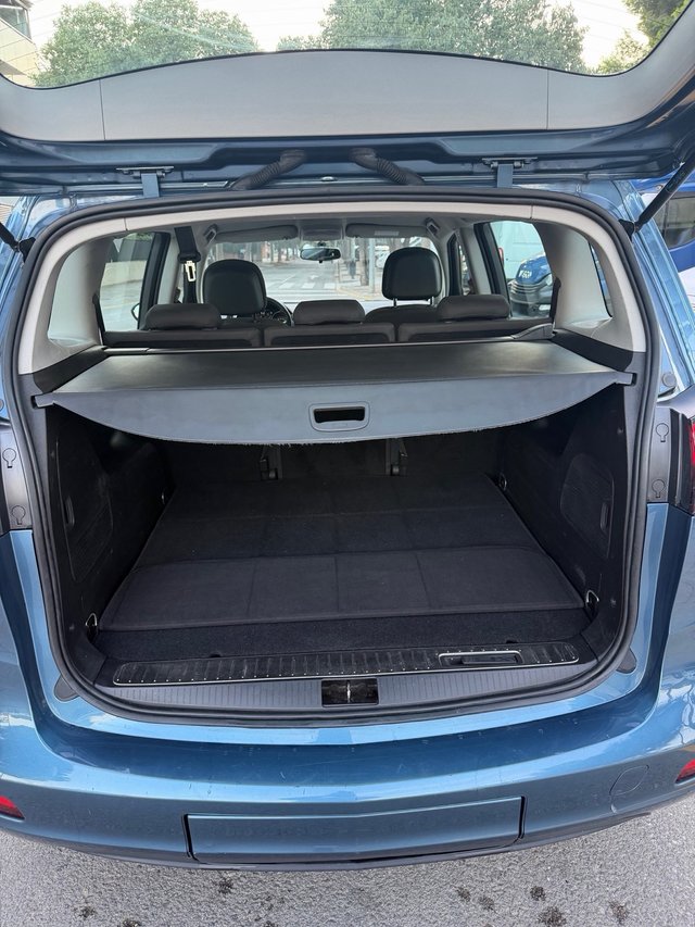 Opel Zafira 2013