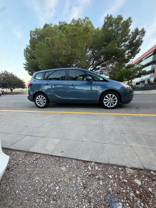 Opel Zafira 2013