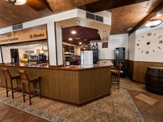 Se traspasa Cafetería  – Jaén Centro – Tot