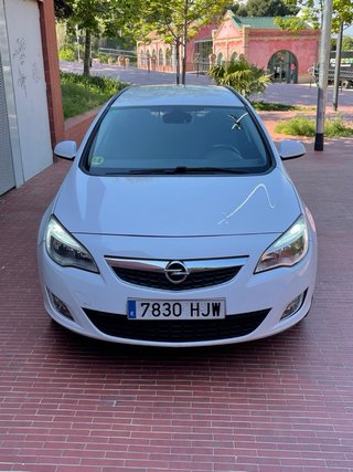 Opel Astra 2012