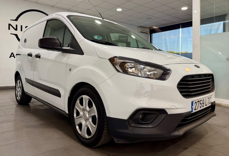 Ford Transit Courier 2021