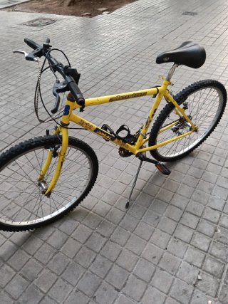 Bicicleta Montaña Amarilla