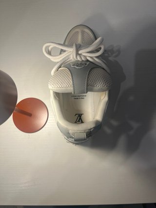 Louis Vuitton Skate grigie e bianche