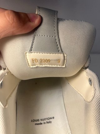 Louis Vuitton Skate grigie e bianche