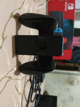 Nintendo Switch con cuffie e FIFA 23