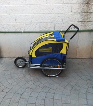 Remolque para niñ@s para enganchar en la bicicleta