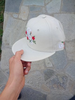 Cappellino New Era Beige con Rose