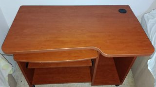 Escritorio de ordenador como nuevo
