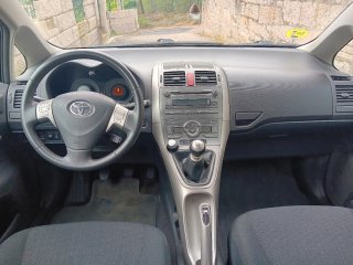 Toyota Auris 2009