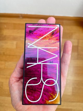 Paleta de sombras Nars multicolor