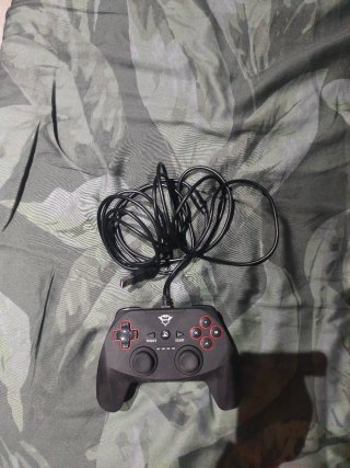 Mando para PC Trust