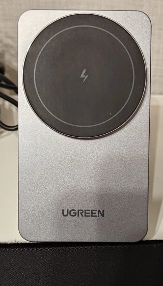 UGREEN MagFlow Cargador Inalámbrico 2en1