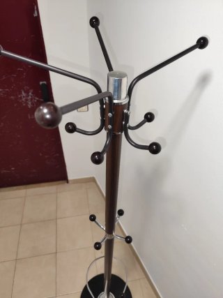Perchero de pie de madera 165cm