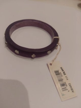 Pulsera pasta morada detalles plata