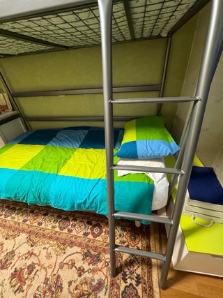 Literas IKEA de Metal Nuevas