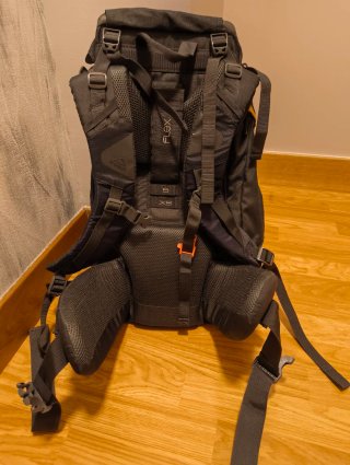 Mochila Trekking McKinley Maple 45+10