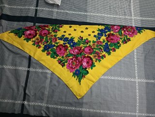 Pañoleta Baturra Flores Amarilla