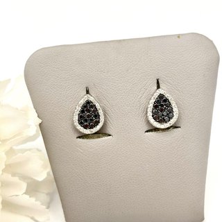 Anillo y Pendientes de oro 18kt diamantes negros