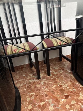 Mesa de comedor  Completamente nueva