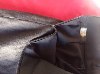 Completo donna beige e nero.