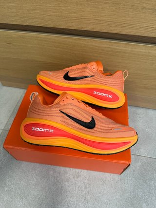 Nike Vomero 18 Plus NEW