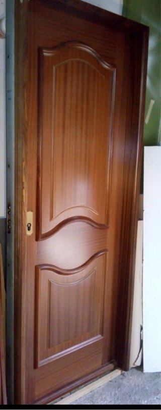 Puerta blindada madera
